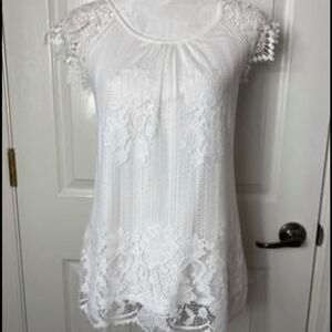 MISS CHIEVOUS JUNIORS Lace Short Sleeve Top SMALL